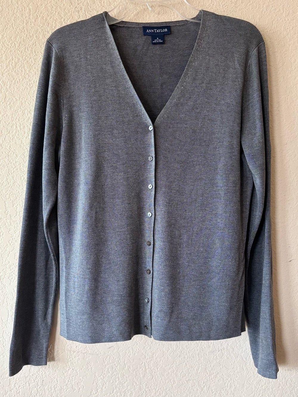 Ann Taylor 100% silk V-neck cardigan in grey Size Small